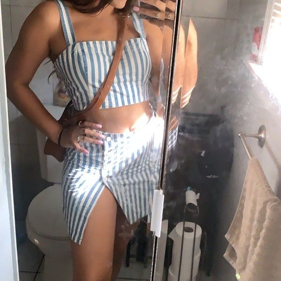 f21 forever21 coords bralette & skirt (Category: Sets or Coordinates) located in Pasig City. Submitted by authph (Listing ID 1316398726, Image 2). Description: never used like new size Small sf c/o buyer.