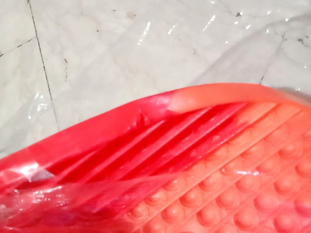 Fidget toy, 85cm Giant Pop it, Among Us, Bubble toy (Category: Kids Toys) located in Manila. Submitted by jekkoy (Listing ID 1147873262, Image 3). Description: 30cm pop it for ref only. brand new. with slight cut on the side as flaw..