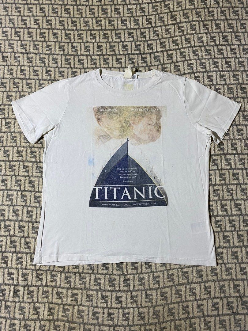 T shirt titanic h&m store