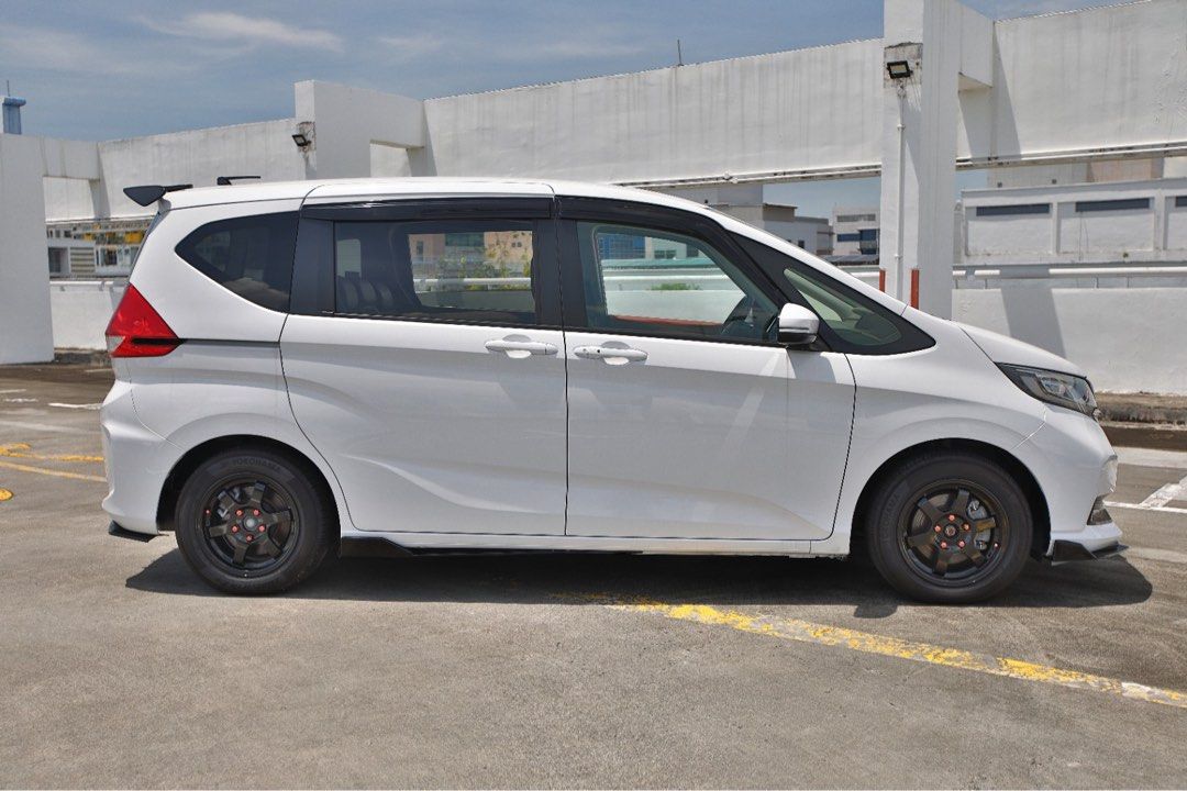 Honda Freed HV (NEW)62885348197251112