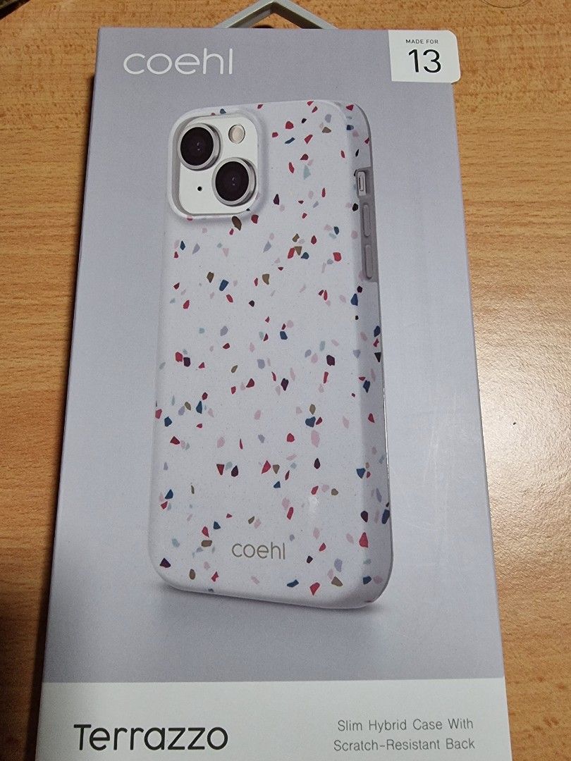 Iphone Case (Category: Cases & Sleeves) located in Singapore. Submitted by bam.jlwc (Listing ID 1316396179, Image 1). Description: brand new iphone 13 case 2 for $25.
