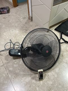 （分類：）位於 。 由 peterpennnn 提交（商品編號 1316393092，圖片 1）。簡介： 。