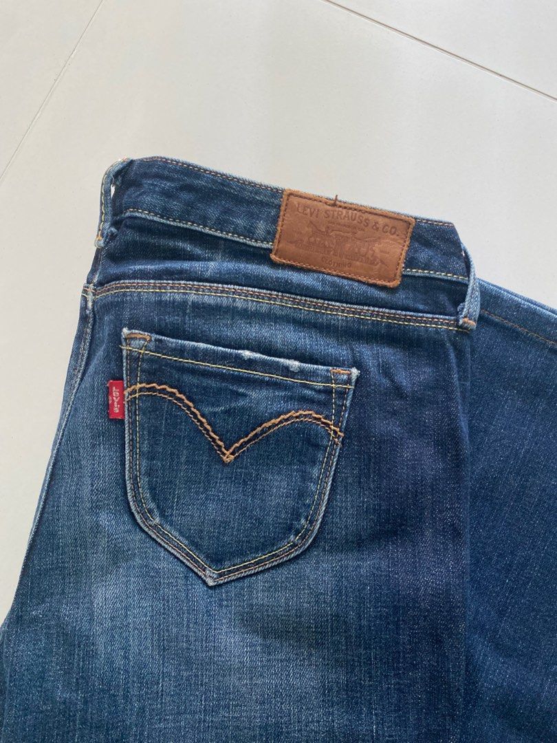 Levis 324 top