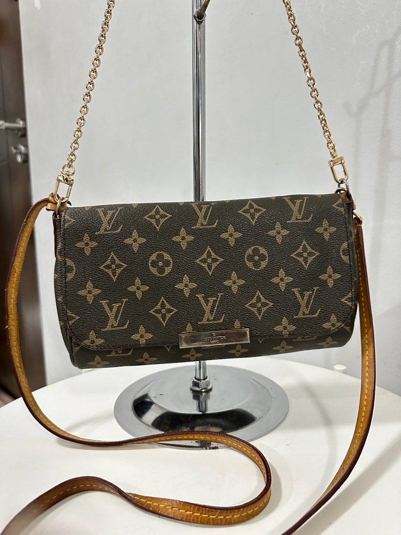 Pre-loved LV Favorite Classic Monogram with Leather Long Strap (Category: Luxury Bags & Wallets) located in Quezon City. Submitted by closetjem (Listing ID 1316346202, Image 2). Description: Pre-loved LV Vintage Favorite Classic Monogram with Leather Long Strap. Japan source. Size: W24xH16cm P2,500 .