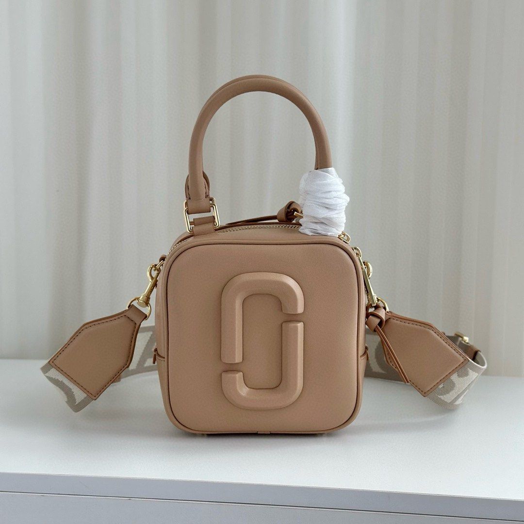 Marc jacobs square bag outlet