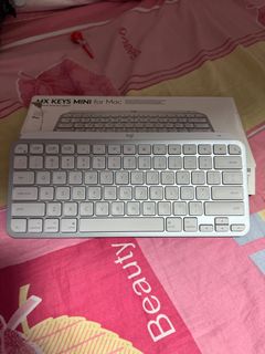 (Category: ) located in . Submitted by ribbonsnclips (Listing ID 1316374880, Image 1). Description: .