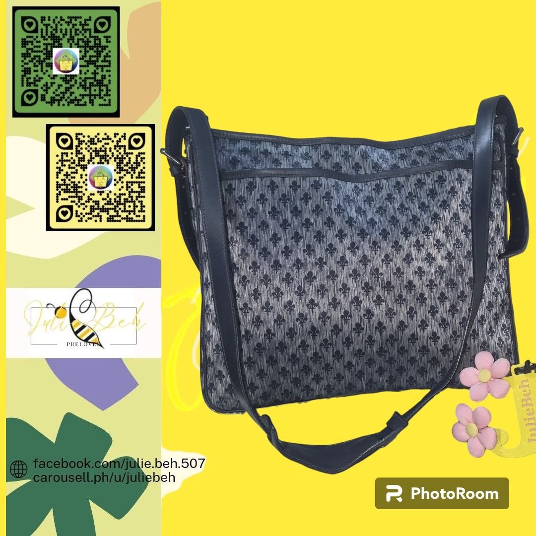 Patrick Cox Sling bag Midnight Blue Fleur De Liz -PRELOVED (Category: Cross-body Bags) located in Bulacan. Submitted by juliebeh (Listing ID 1316410270, Image 1). Description: Item-Sling bag - Patrick Cox Midnight Blue PRELOVED On tag- Patrick Cox Size approx-HxLxBase(inches)- 12x13.5x1.25 Semi-Large Strap- removable: no, adjustable: yes belt type Color- midnight blue Material- leather Hardware- silver, scratches no rust Inner Lining- canvas with