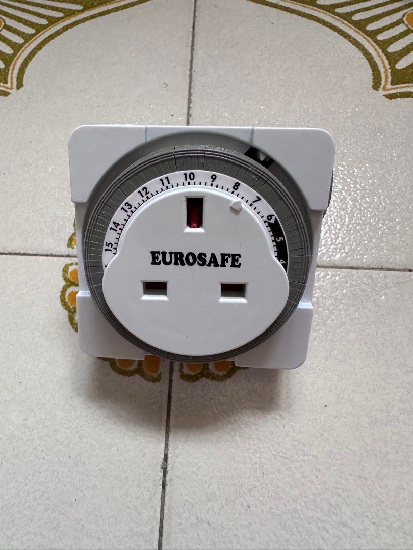 Programme Timer (Category: Other Gadgets) located in Singapore. Submitted by xianglung (Listing ID 1316301027, Image 1). Description: .