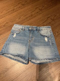 (Category: ) located in . Submitted by angeeliaaa (Listing ID 1316392431, Image 1). Description: .
