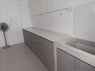 (Category: ) located in . Submitted by directkitchentop (Listing ID 1316280054, Image 1). Description: .