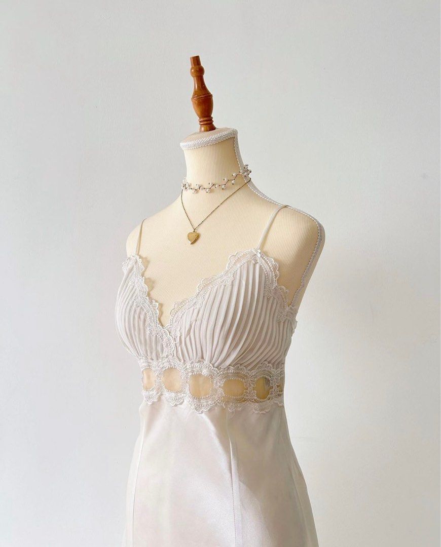RARE Linea Donatella Exquisite Fancy Bridal White Satin Maxi Long Nightgown Dinner Dress Women s Fashion Dresses Sets Dresses on Carousell