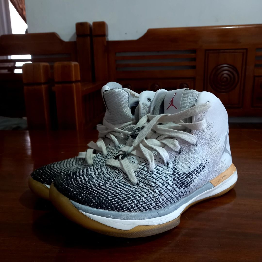 Shoe Jordan 31 Chinese New Year NIKE JORDAN 31 CHINESE NEW YEAR Men's White  Gray Basketball