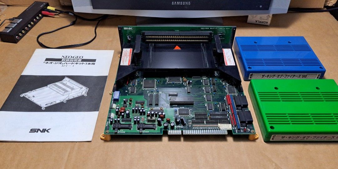 SNK NEOGEO ネオジオMVS マザーボード機板咗+ 拳王02 & 拳王98