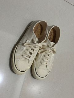 (Category: ) located in . Submitted by nanad.jpg (Listing ID 1316387803, Image 1). Description: .