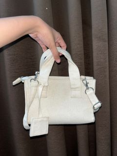 (Kategori: ) berada di . Dikirim oleh tipapaney (ID iklan 1316398390, Gambar 1). Deskripsi: .