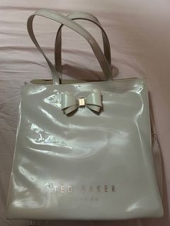 (Category: ) located in . Submitted by glittermoon26 (Listing ID 1316338726, Image 1). Description: .