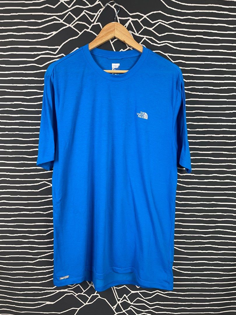 The North Face Out VaporWick Hiking Running Gym T Shirt