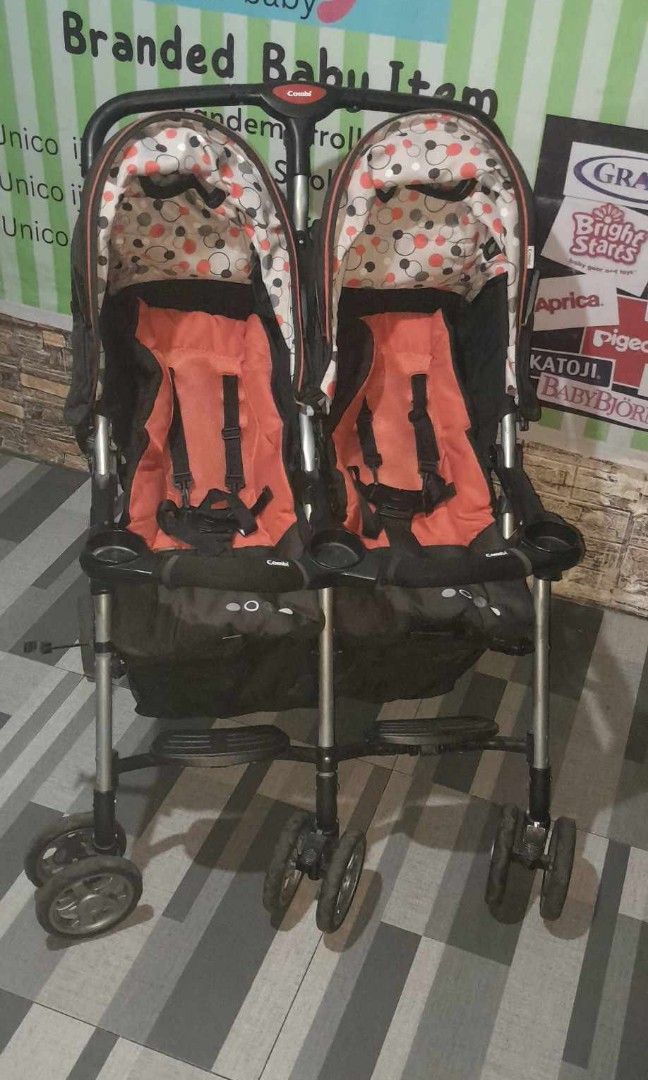 Twins stroller (Category: Strollers) located in Caloocan City. Submitted by Unicoijo02 (Listing ID 1316435596, Image 2). Description: .