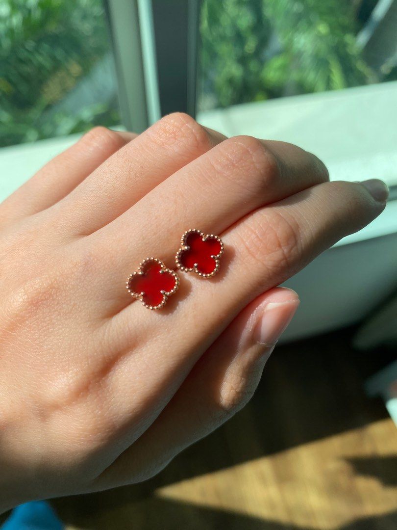 Vca clover earrings 2025