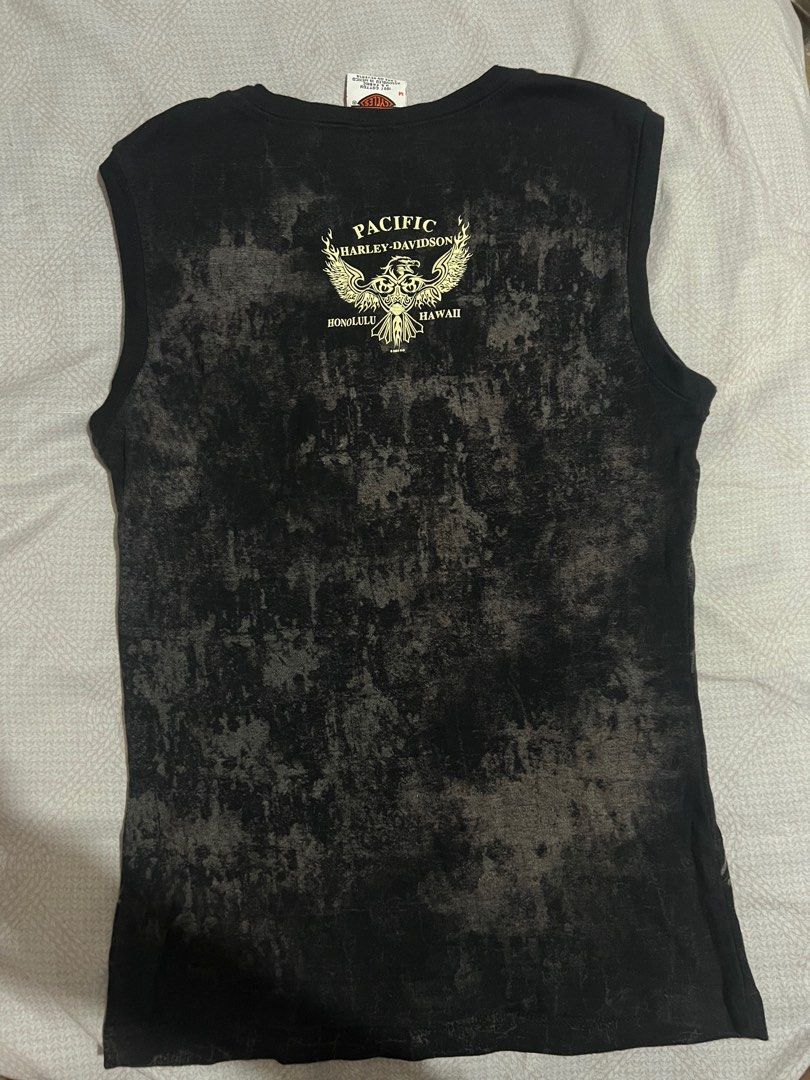 VINTAGE Harley Davidson Tank Top (Category: Sleeveless) located in Quezon City. Submitted by leeeeeangel (Listing ID 1316389460, Image 2). Description: Medium on tag but I think best fit small Condition is still very good, mint actually Would love to keep this but I’m size xxs and doesn’t fit well on me.