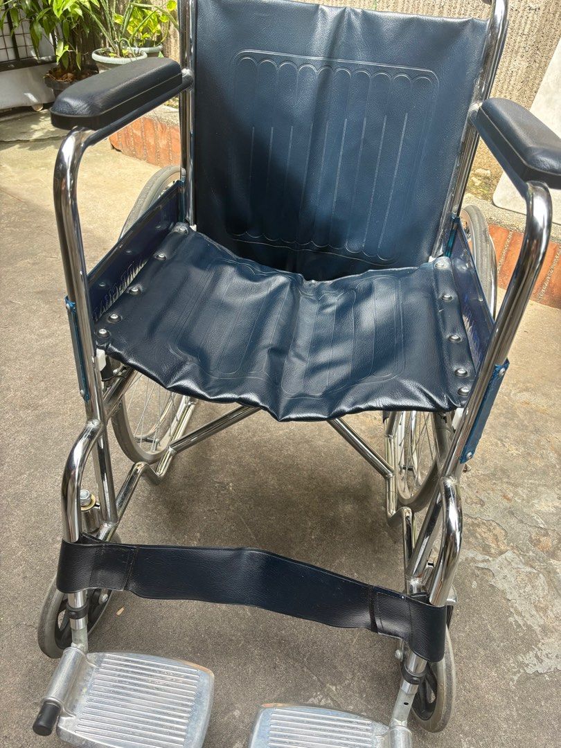 Wheelchair- Standard SURE GUARD (Category: Wheelchairs) located in Taguig. Submitted by plmae (Listing ID 1316380240, Image 1). Description: Standard wheel chair Brand: Sure Guard Decluttering Buyer pays shipping fee from Mandaluyong.