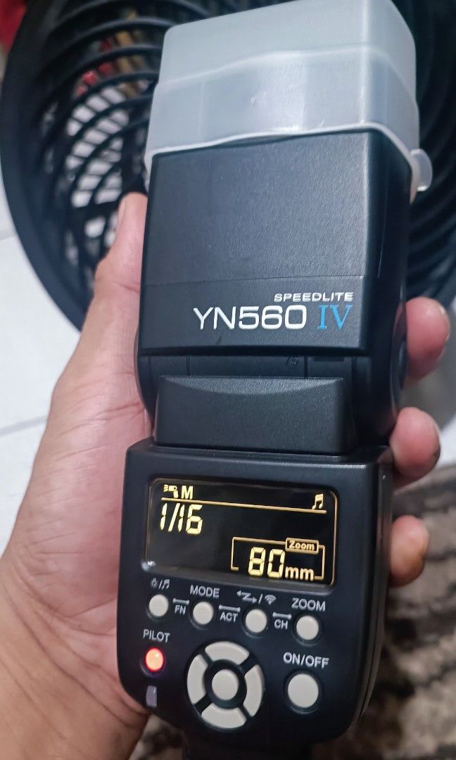 Yongnou Speedlite YN 560UV (Category: Flashes) located in Mandaluyong City. Submitted by rarmartinez (Listing ID 1316262333, Image 3). Description: Yongnou YN560IV Almost new di gaanong ginagamit. Spare unit ko na. Godox V1 na kasi gamit ko. 4 na flash ko, bawasan ko lang, 2 kasi ang YN 560IV ko. & Godox na din ang main..