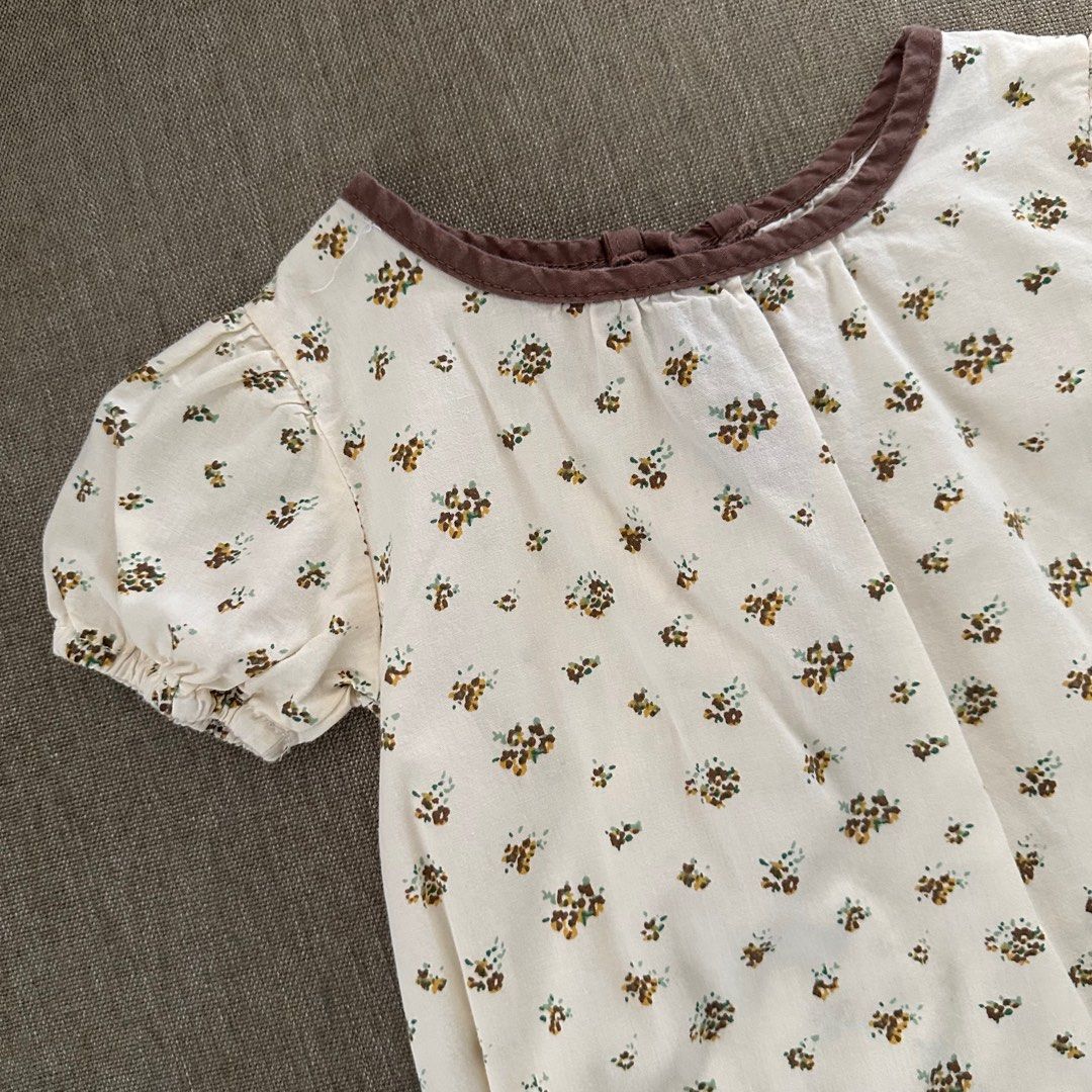 6-9M Floral Romper (Category: Babies & Kids Fashion) located in Pasig City. Submitted by speciallyselected (Listing ID 1316511152, Image 2). Description: Used 2x only. Bought from the orange app. Fits my daughter up to 12 mos. Size on tag is 73. .