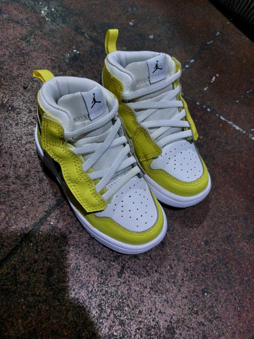 Dynamic yellow jordan 1 2025