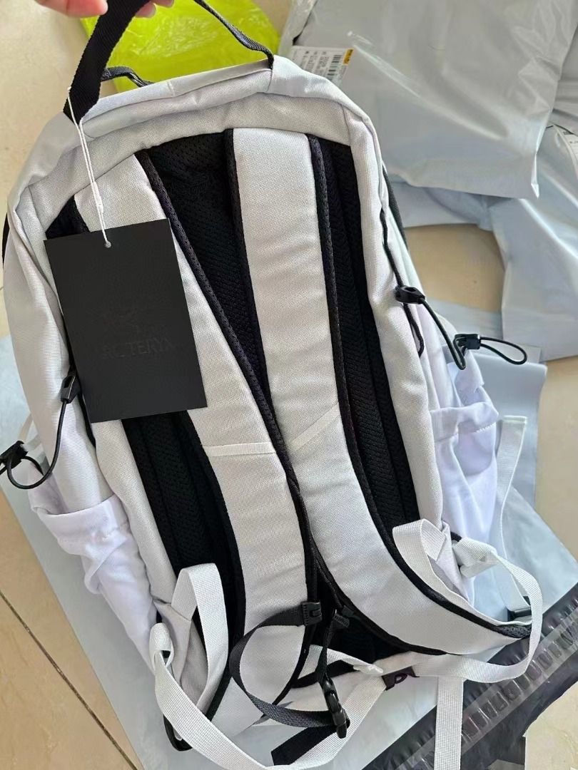 Arcteryx Japan Mantis 26 Backpack Solitude Graphite, Men's