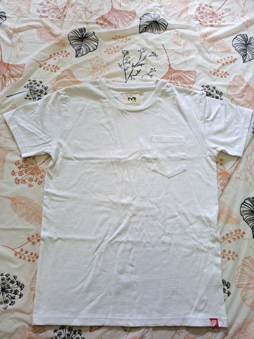Brand New White T-shirt Japan, Men's Fashion, Tops Sets, Tshirts
