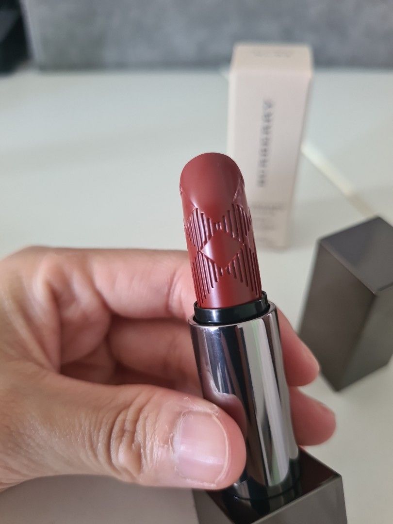 Burberry Kisses Hydrating Lip Colour Russet No. 93 Lipstick Beauty Personal Care Face Makeup on Carousell