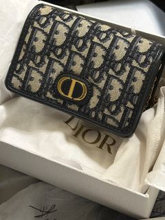 由 YLDstore (刊登 ID 1316562012，圖片 1) 提交，位於 的 (類別：)，說明：。