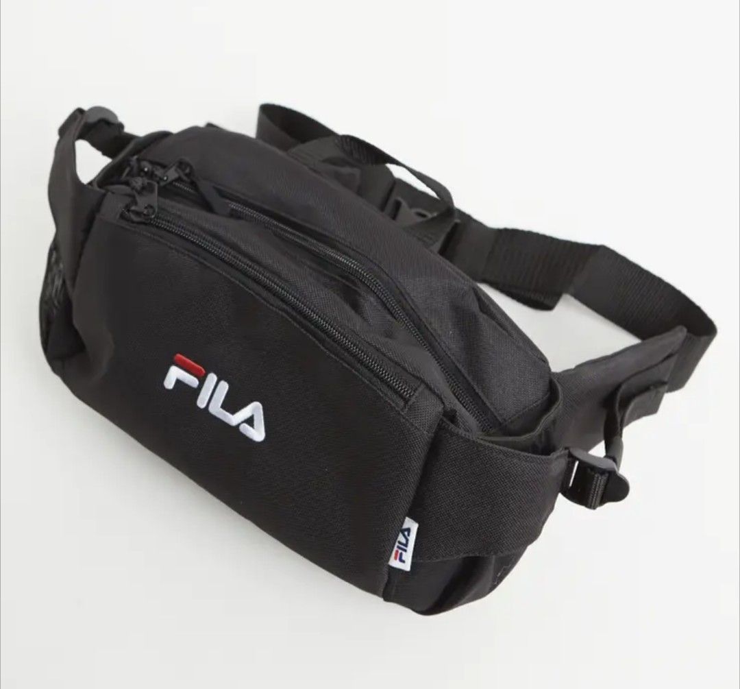 Fila roomy fanny pack
