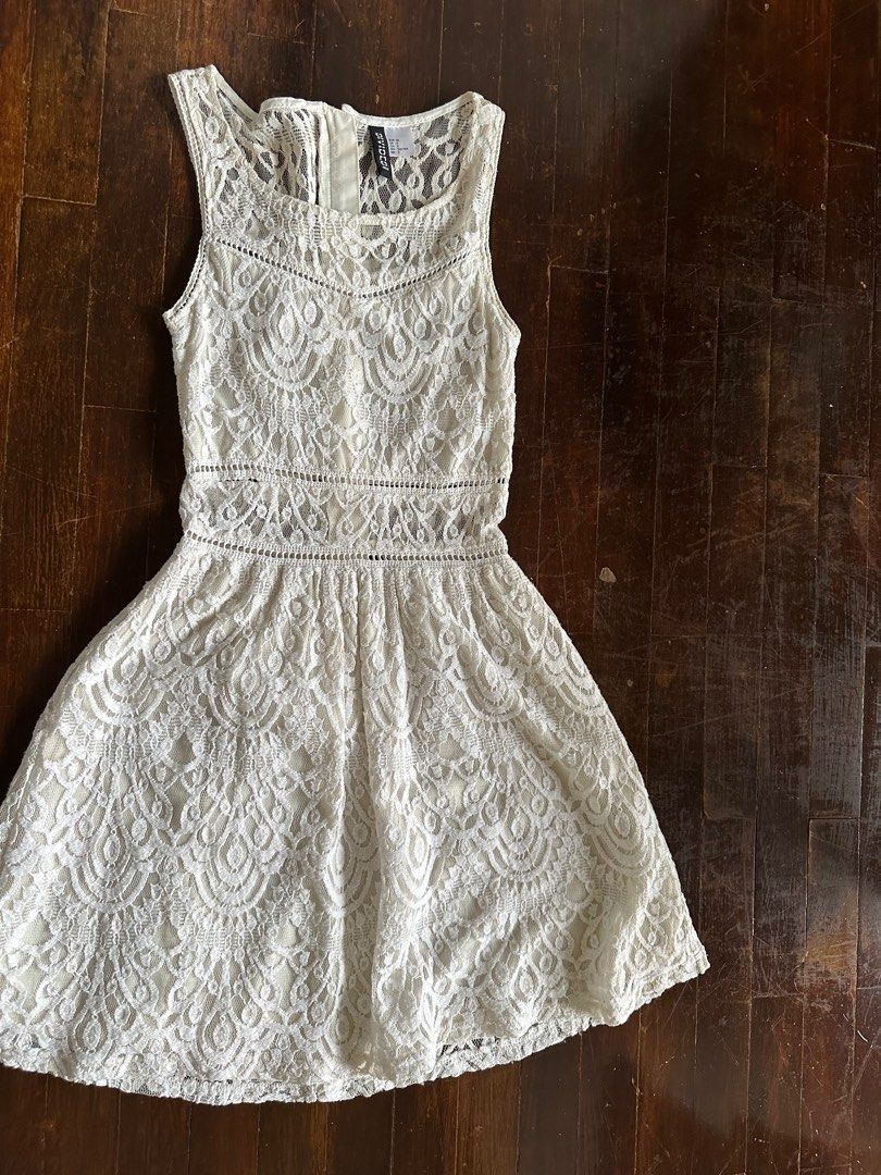 H M white lace skater dress