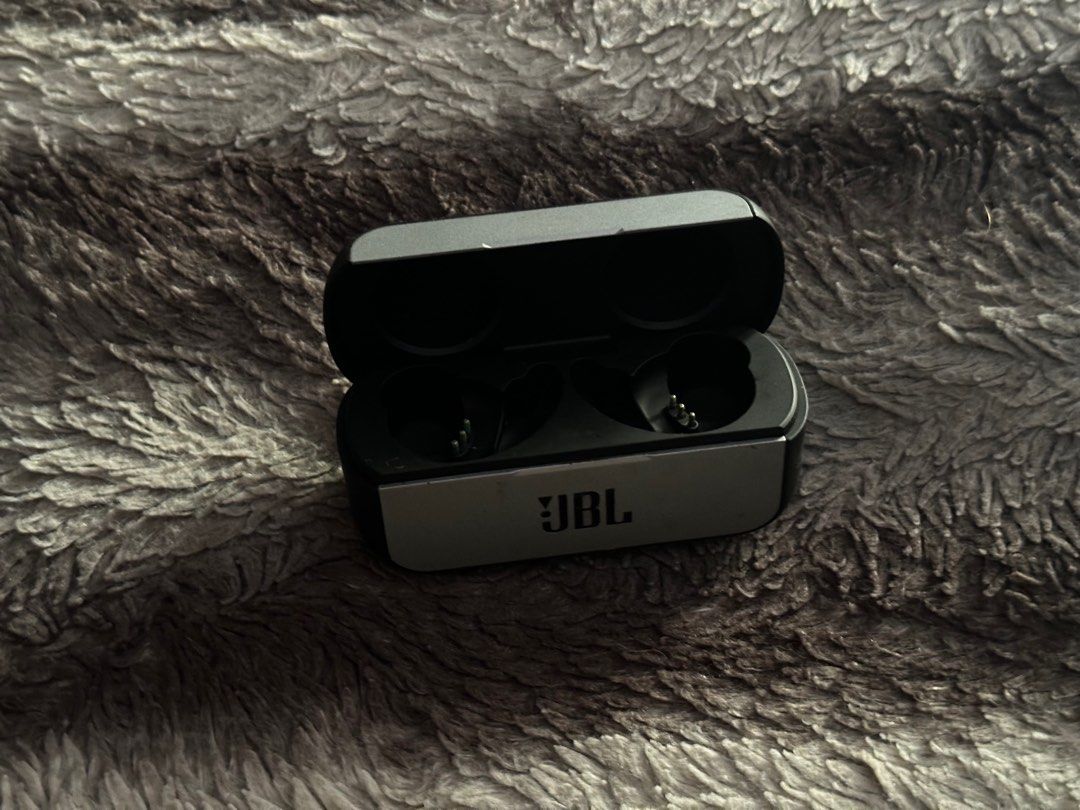 Jbl reflect flow charging clearance