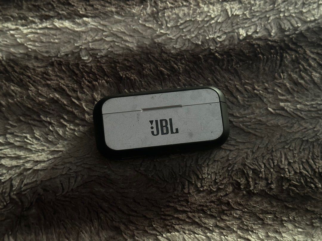 Jbl reflect flow charging case deals