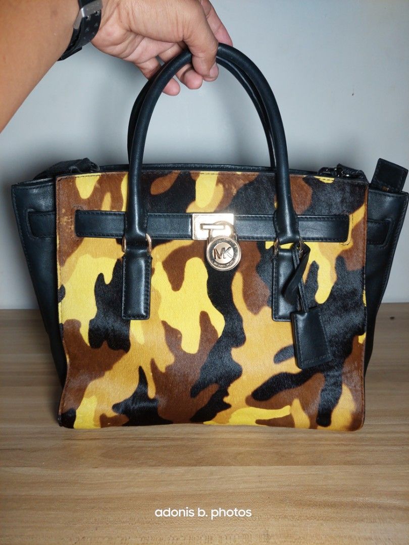 MICHAEL KORS MULTICOLOR BAG Luxury Bags Wallets on Carousell