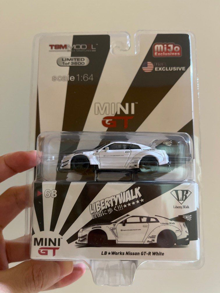 Mini gt 68 lb works Nissan gt-r white blister pack, Hobbies
