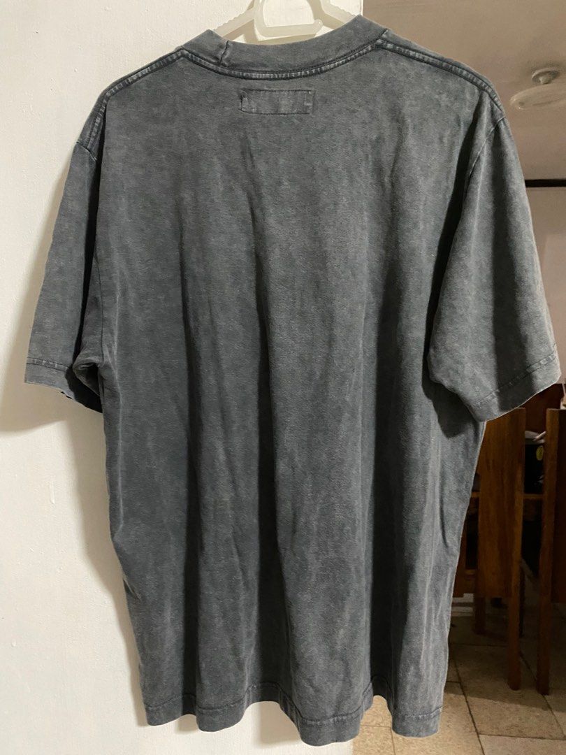 MN + LA Gray Mock Neck Shirt (Category: Tshirts & Polo Shirts ) located in Antipolo. Submitted by chinatownmarkett (Listing ID 1316515373, Image 3). Description: 21.5 x 27.5 S on tag Excellent condition PM for more details .