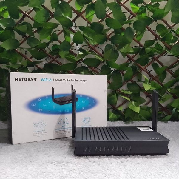 Netgear AX1800 WiFi 6 Router (Category: Office & Business Technology) located in Paranaque City. Submitted by ivy69425 (Listing ID 1316456085, Image 1). Description: Brand: Netgear Model: RAX20 AX1800 Color: Black Condition: Almost New/Boxed .