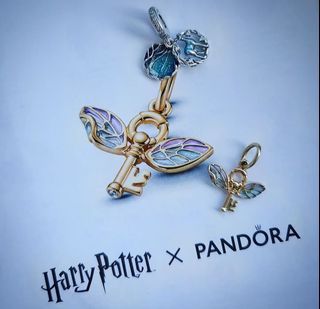 Pandora x harry potter winged key dangle charm & patronous dangle charm •950 each
