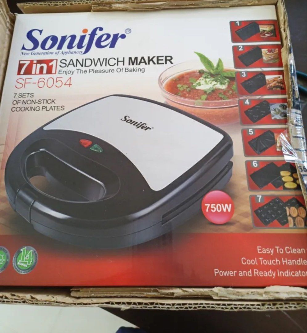 Sonifer Sandwich Maker 7 in 1 (Category: Breadmakers) located in Makati City. Submitted by xandyloves (Listing ID 1316535816, Image 2). Description: Like new. Working No issue! With box .