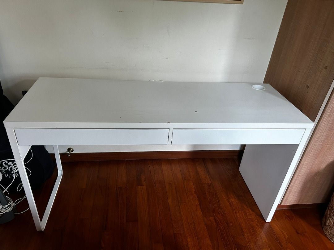 Study table (Category: Tables & Sets) located in Singapore. Submitted by joseph310sg (Listing ID 1316459649, Image 1). Description: .