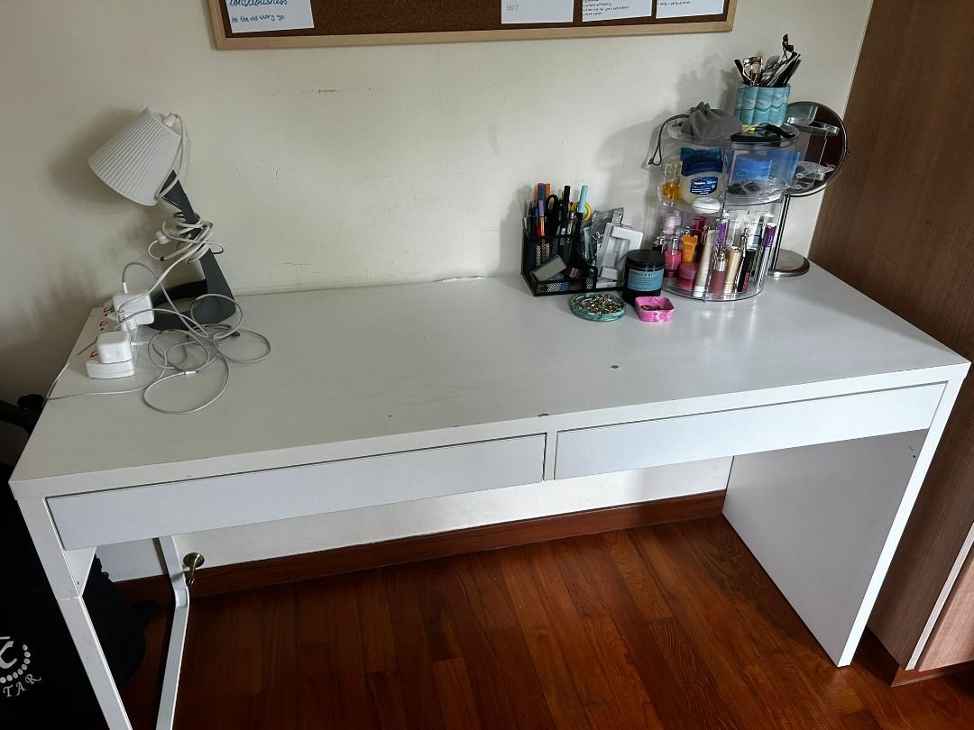 Study table (Category: Tables & Sets) located in Singapore. Submitted by joseph310sg (Listing ID 1316459649, Image 3). Description: .