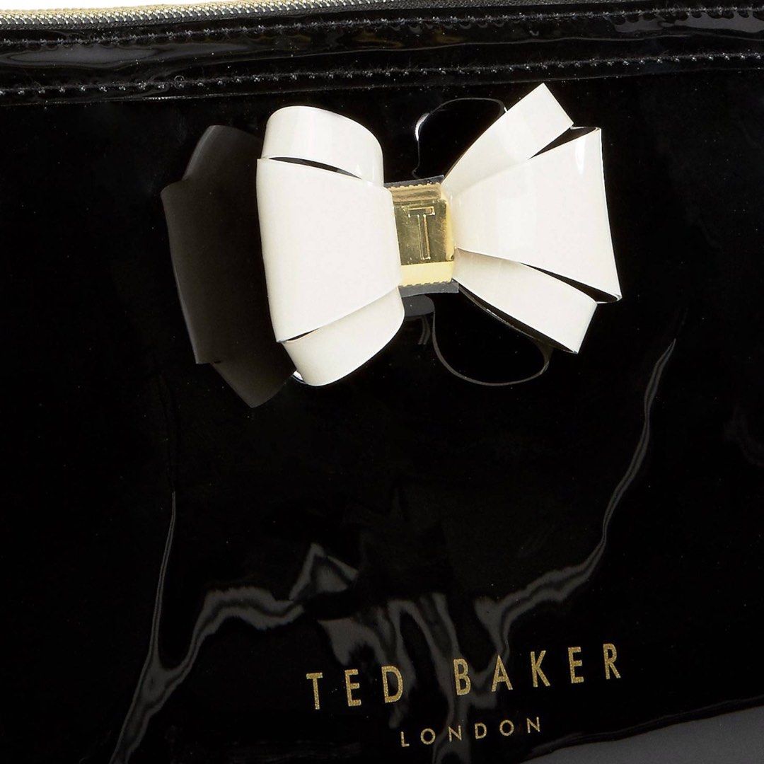 TED BAKER LONDON Signature Glossy Finish ABBIE Curved 3D Bow Detail Large Zippered Shiny Reflective Wash Bag Toiletry Cosmetics Makeup Bag With Tag Black Luxury Bags Wallets on Carousell