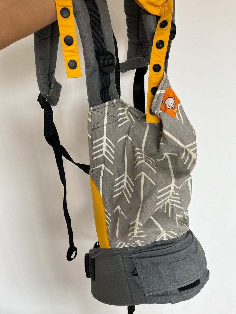 Ergo or tula baby carrier store