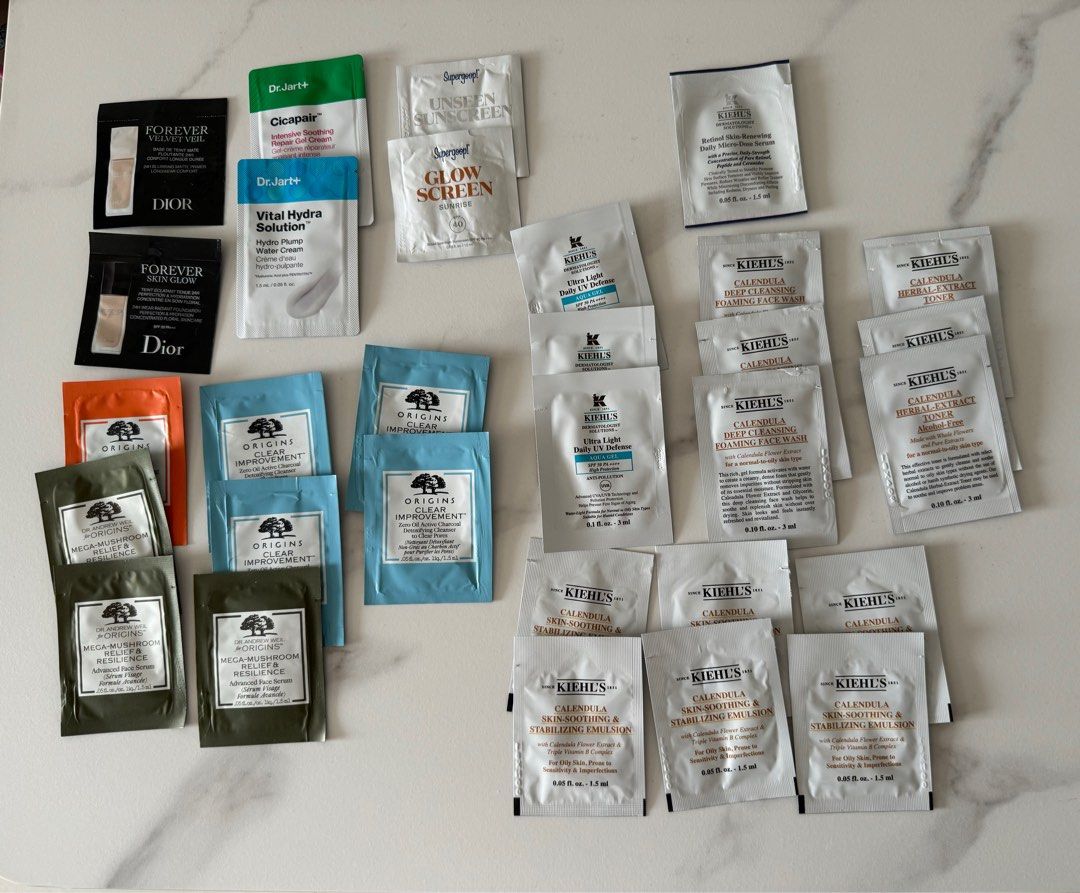 assorted skincare samples (Category: Face Care) located in Singapore. Submitted by Juz_new (Listing ID 1316631917, Image 1). Description: selling skincare samples at $0.20 each sample samples were given this year, brand new feel free to message me for more .