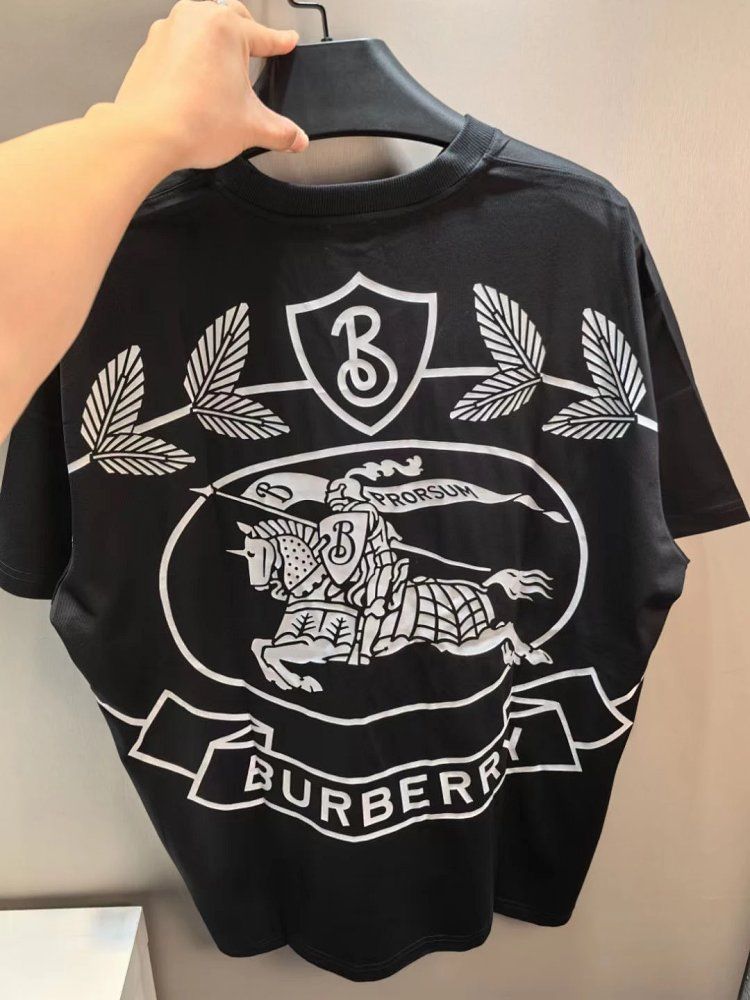 トップス Burberry Big Horse Logo Polo Shirt Authentic burberry back horse pattern printing loose pullover