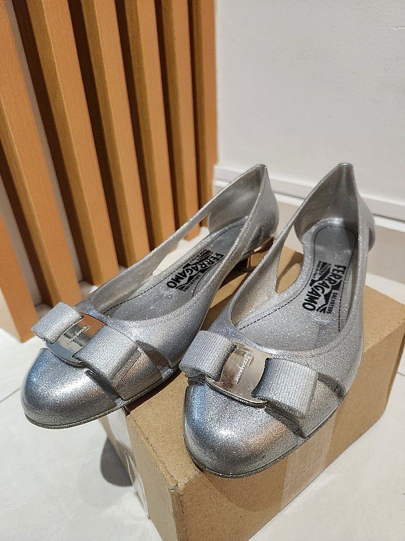 Ferragamo jelly shoes original hot sale