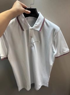 (Category: ) located in . Submitted by luxurycloset.shop (Listing ID 1316685373, Image 1). Description: .